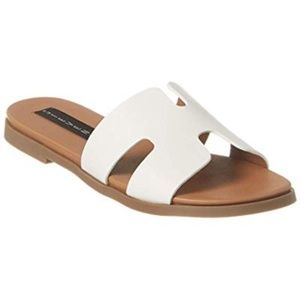 Dollie Leather Flat Sandal (Steve Madden)